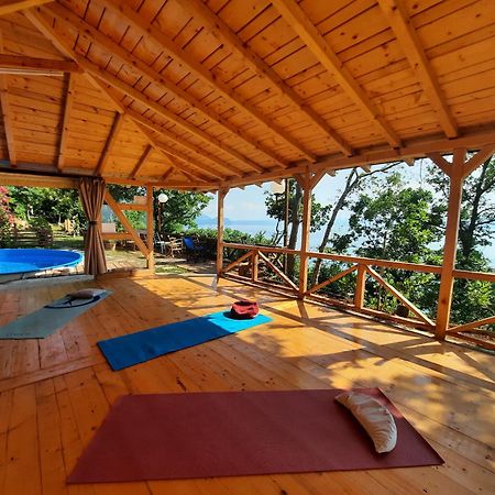 Robinson Sunset Guest House Лагадин Экстерьер фото