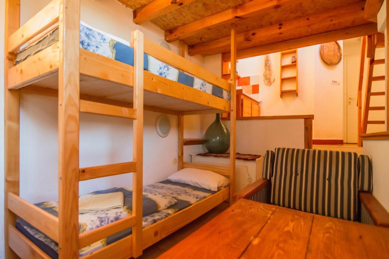 Robinson Sunset Guest House Лагадин Номер фото