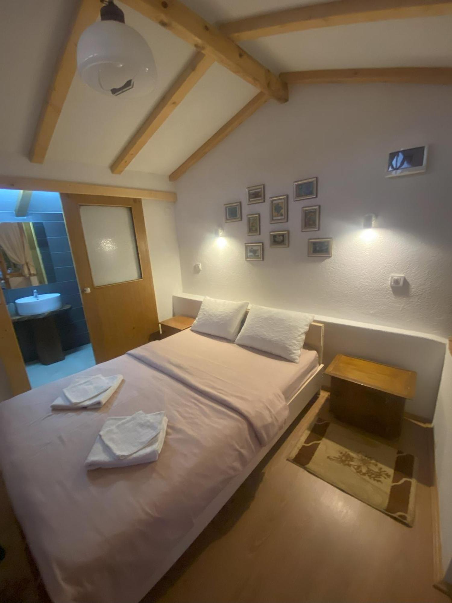 Robinson Sunset Guest House Лагадин Номер фото