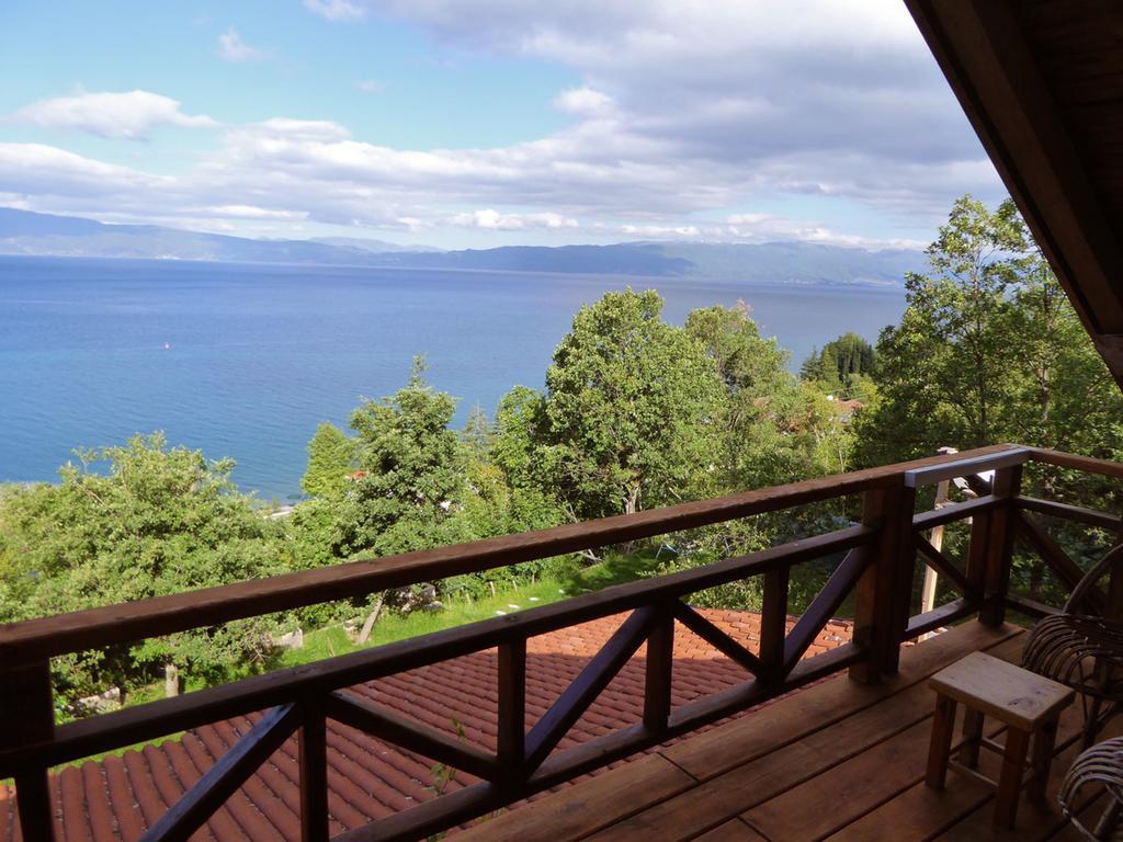 Robinson Sunset Guest House Лагадин Экстерьер фото